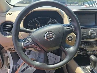 2017 Nissan Pathfinder S - miniatura 10
