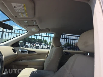 2017 Nissan Pathfinder S - miniatura 19