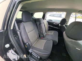 2017 Nissan Pathfinder S – miniatura 17