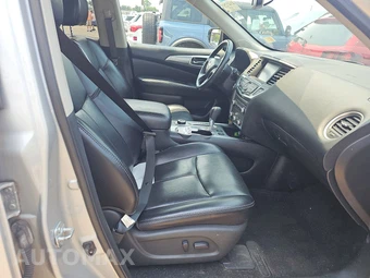2017 Nissan Pathfinder SL – miniatura 8