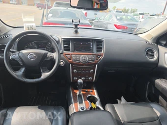 2017 Nissan Pathfinder SL – miniatura 11