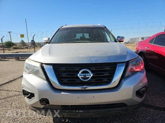 2017 Nissan Pathfinder SL - miniatura 3