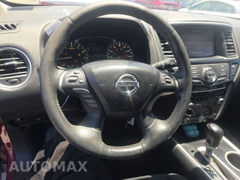 2017 Nissan Pathfinder SV – miniatura 10