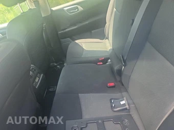 2017 Nissan Pathfinder SV – miniatura 16