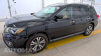 2017 Nissan Pathfinder SV