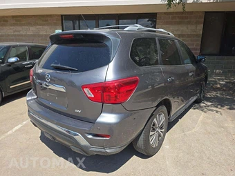 2017 Nissan Pathfinder SV - miniatura 3