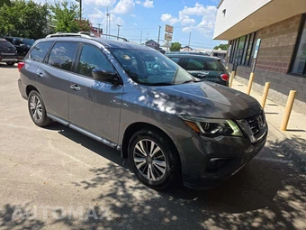 2017 Nissan Pathfinder SV - miniatura 4