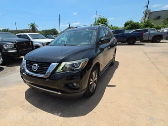 2017 Nissan Pathfinder SV