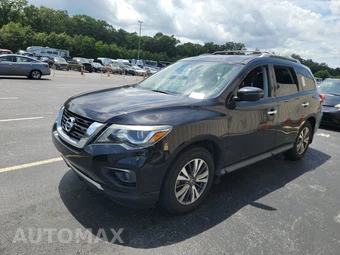 2017 Nissan Pathfinder SV
