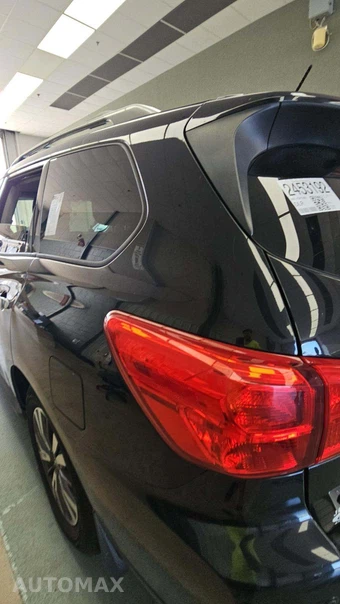 2017 Nissan Pathfinder SV – miniatura 23