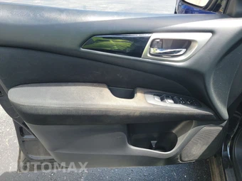 2017 Nissan Pathfinder SV – miniatura 9