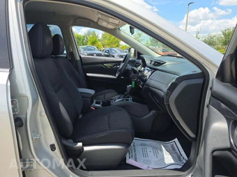 2017 Nissan Rogue S – miniatura 15