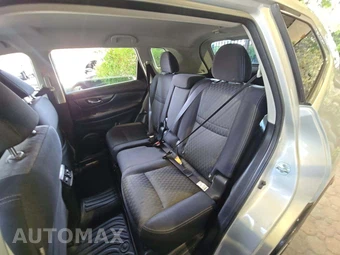 2017 Nissan Rogue S – miniatura 13