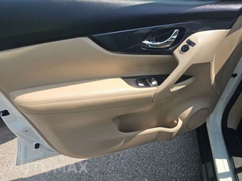 2017 Nissan Rogue S - miniatura 9