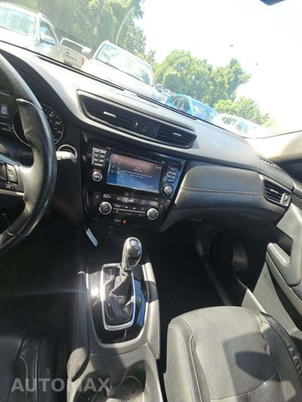 2017 Nissan Rogue SL - miniatura 10