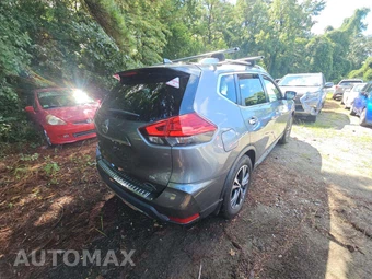 2017 Nissan Rogue SL - miniatura 3