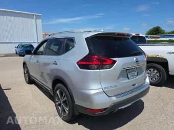 2017 Nissan Rogue SL - miniatura 2