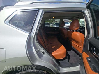 2017 Nissan Rogue SL - miniatura 16