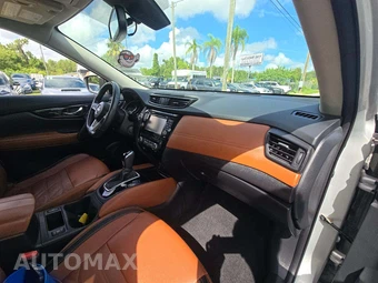 2017 Nissan Rogue SL - miniatura 19