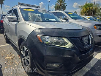 2017 Nissan Rogue SL - miniatura 4