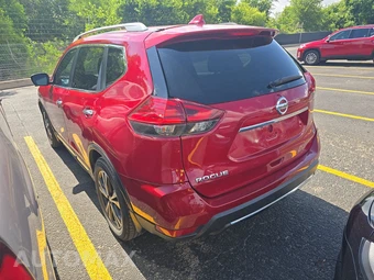 2017 Nissan Rogue SL – miniatura 6