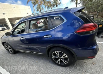 2017 Nissan Rogue SL - miniatura 8
