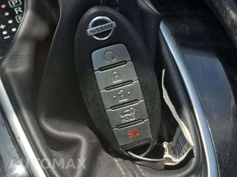 2017 Nissan Rogue SL – miniatura 8