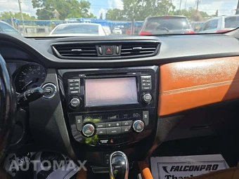 2017 Nissan Rogue SL – miniatura 10