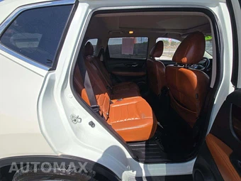 2017 Nissan Rogue SL – miniatura 16