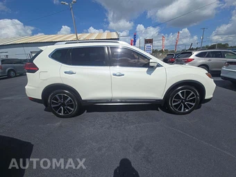 2017 Nissan Rogue SL – miniatura 4