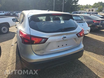 2017 Nissan Rogue Sport S - miniatura 5