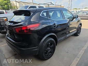 2017 Nissan Rogue Sport S - miniatura 4