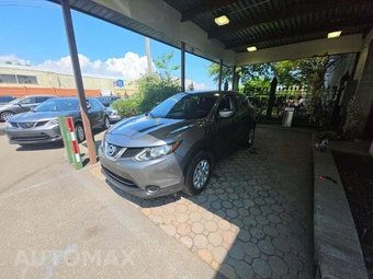 2017 Nissan Rogue Sport S