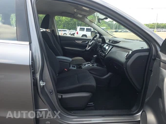 2017 Nissan Rogue Sport S - miniatura 8