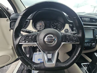 2017 Nissan Rogue Sport SL - miniatura 10