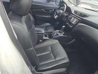 2017 Nissan Rogue Sport SL - miniatura 8