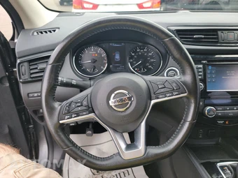 2017 Nissan Rogue Sport SL - miniatura 10