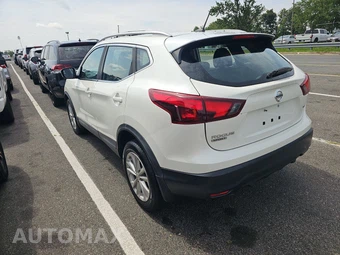 2017 Nissan Rogue Sport SV - miniatura 6