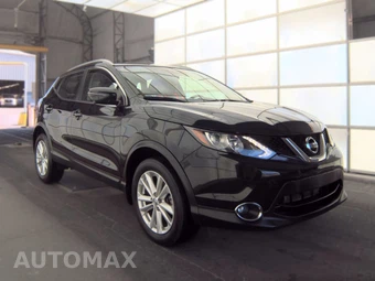 2017 Nissan Rogue Sport SV - miniatura 3