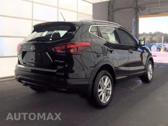 2017 Nissan Rogue Sport SV - miniatura 4