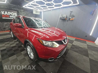 2017 Nissan Rogue Sport SV - miniatura 4