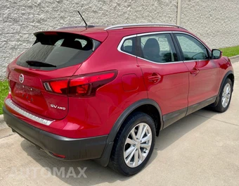 2017 Nissan Rogue Sport SV - miniatura 3