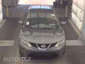 2017 Nissan Rogue Sport SV - miniatura 2