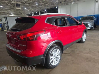 2017 Nissan Rogue Sport SV - miniatura 3