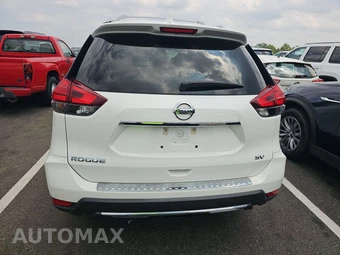 2017 Nissan Rogue SV - miniatura 5