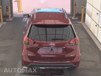 2017 Nissan Rogue SV – miniatura 5