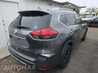 2017 Nissan Rogue SV – miniatura 3