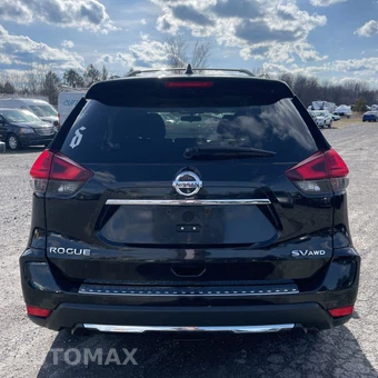 2017 Nissan Rogue SV - miniatura 4