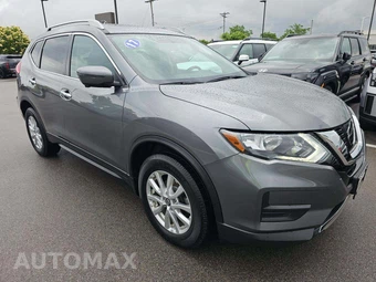 2017 Nissan Rogue SV – miniatura 4
