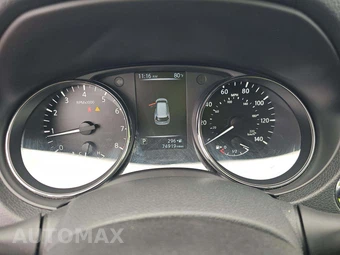 2017 Nissan Rogue SV – miniatura 9